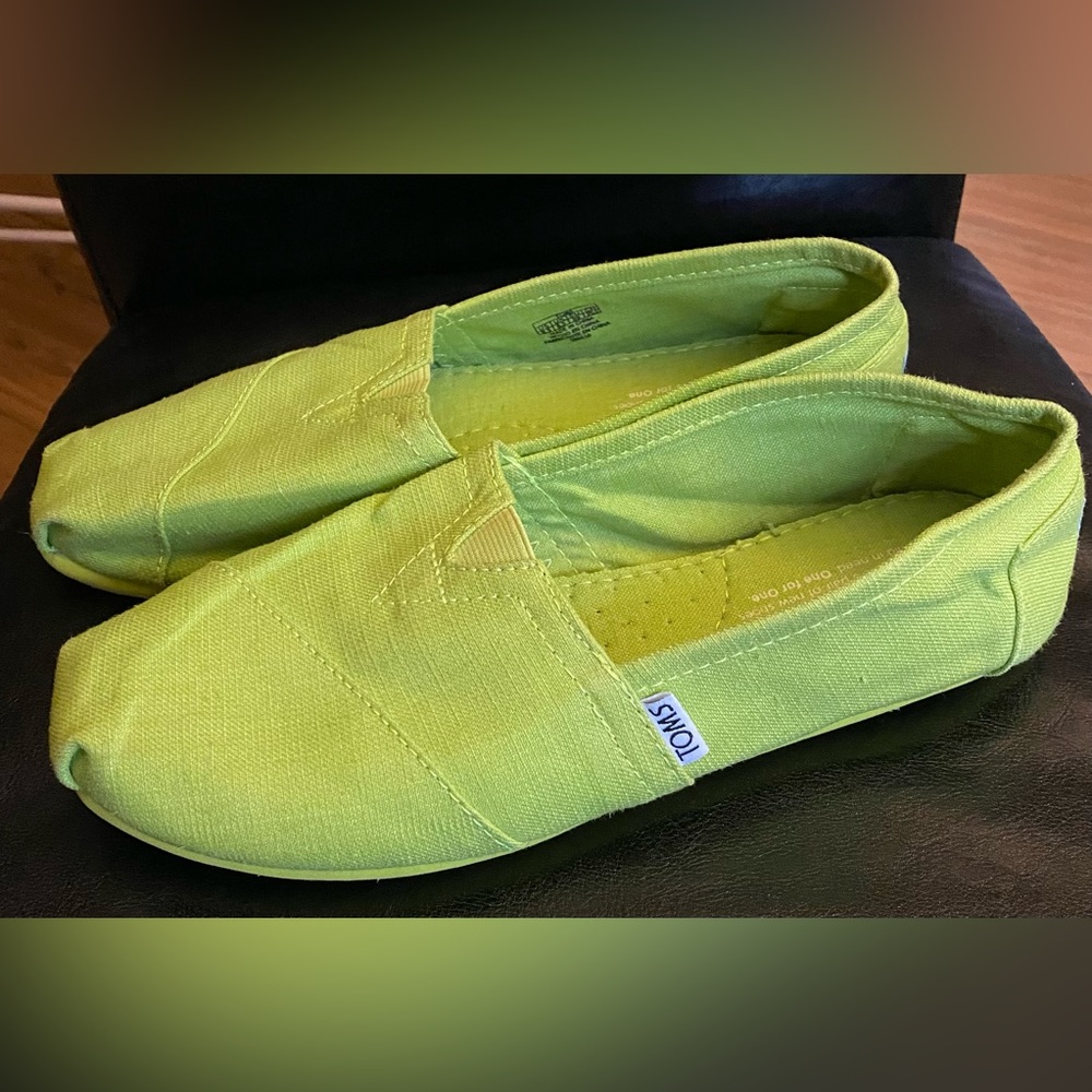 Neon Green Toms - 8.5